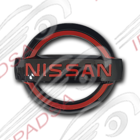 EMBLEMA NISSAN VERSA/V-DRIVE 2015 - 2016 NEGRO