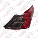 CALAVERA NISSAN VERSA/V-DRIVE 2012 - 2025 ROJO/HUMO CON DERECHA
